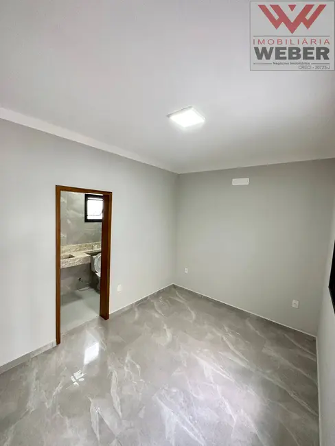 Foto 3 de Casa de Condomínio com 3 quartos à venda, 150m2 em Horto Florestal, Sorocaba - SP