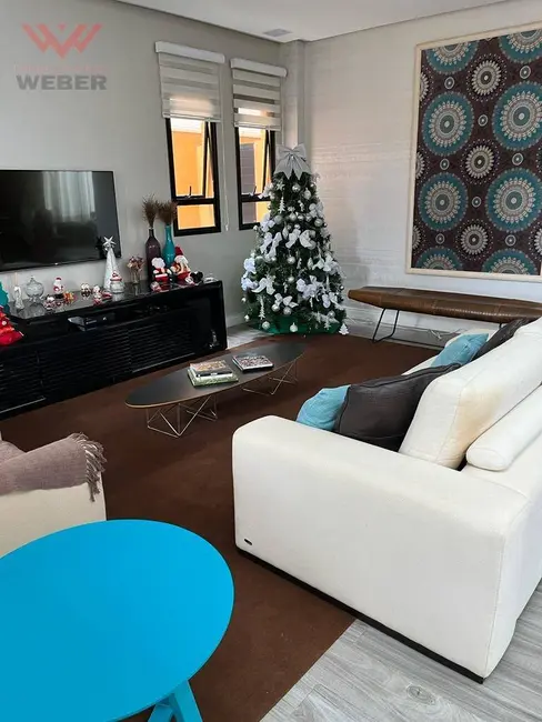 Foto 2 de Casa de Condomínio à venda, 300m2 em Chácaras Reunidas São Jorge, Sorocaba - SP