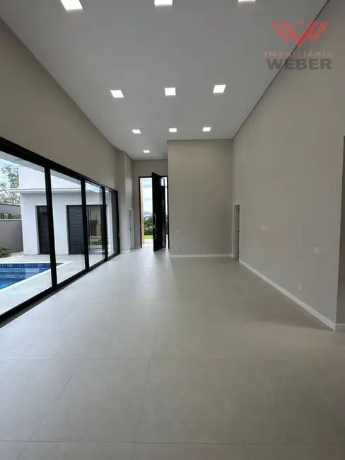 Foto 4 de Casa de Condomínio à venda, 250m2 em Votorantim - SP