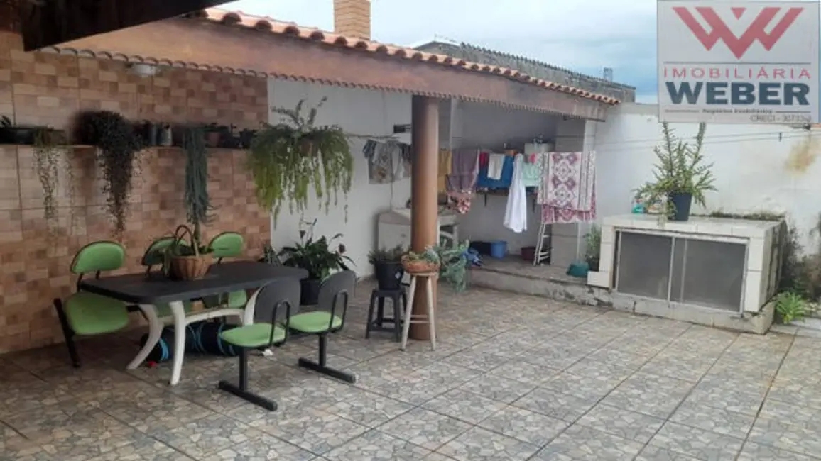 Casa com 3 quartos à venda, 200m2 em Jardim Sandra, Sorocaba - SP - imagem 3 Foto 3 de Casa com 3 quartos à venda, 200m2 em Jardim Sandra, Sorocaba - SP