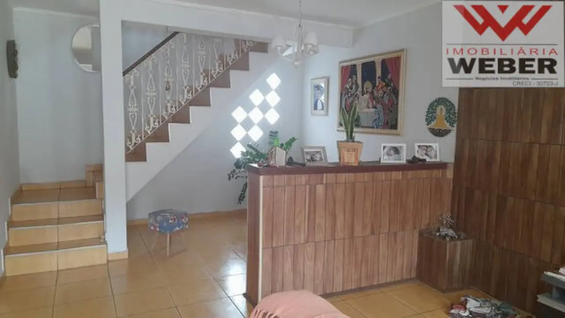 Casa com 3 quartos à venda, 200m2 em Jardim Sandra, Sorocaba - SP - imagem 1 Foto 1 de Casa com 3 quartos à venda, 200m2 em Jardim Sandra, Sorocaba - SP