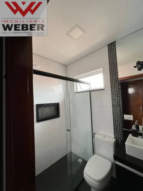 Sobrado com 3 quartos à venda, 208m2 em Wanel Ville, Sorocaba - SP - imagem 5 Foto 5 de Sobrado com 3 quartos à venda, 208m2 em Wanel Ville, Sorocaba - SP