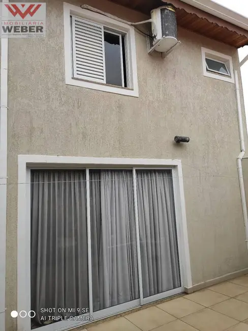 Sobrado com 3 quartos à venda, 208m2 em Wanel Ville, Sorocaba - SP - imagem 4 Foto 4 de Sobrado com 3 quartos à venda, 208m2 em Wanel Ville, Sorocaba - SP