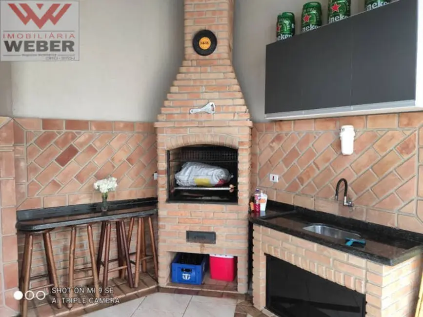 Sobrado com 3 quartos à venda, 208m2 em Wanel Ville, Sorocaba - SP - imagem 7 Foto 7 de Sobrado com 3 quartos à venda, 208m2 em Wanel Ville, Sorocaba - SP