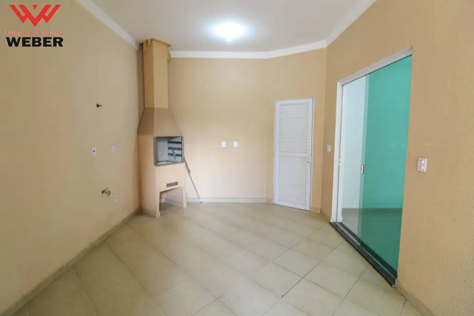 Casa de Condomínio com 3 quartos à venda, 190m2 em Jardim Nova Manchester, Sorocaba - SP - imagem 6 Foto 6 de Casa de Condomínio com 3 quartos à venda, 190m2 em Jardim Nova Manchester, Sorocaba - SP