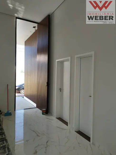 Casa de Condomínio com 3 quartos à venda, 106m2 em Sorocaba - SP - imagem 3 Foto 3 de Casa de Condomínio com 3 quartos à venda, 106m2 em Sorocaba - SP