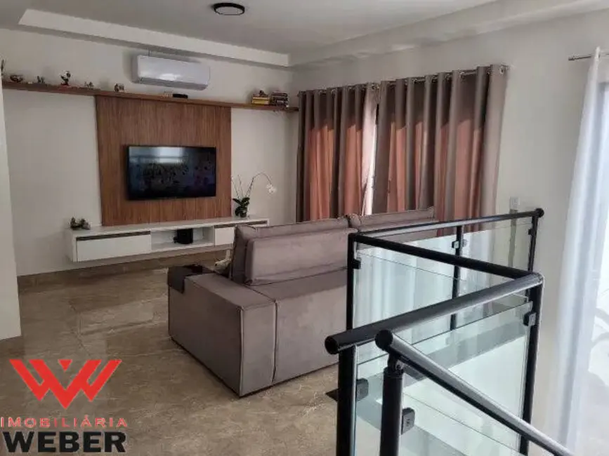 Casa com 3 quartos à venda, 161m2 em Wanel Ville, Sorocaba - SP - imagem 4 Foto 4 de Casa com 3 quartos à venda, 161m2 em Wanel Ville, Sorocaba - SP