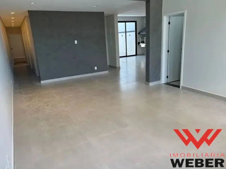 Casa de Condomínio com 3 quartos à venda, 176m2 em Aparecidinha, Sorocaba - SP - imagem 8 Foto 8 de Casa de Condomínio com 3 quartos à venda, 176m2 em Aparecidinha, Sorocaba - SP
