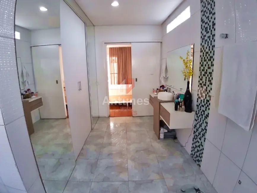 Foto 5 de Casa com 3 quartos à venda, 280m2 em Vila Fátima, Cachoeirinha - RS