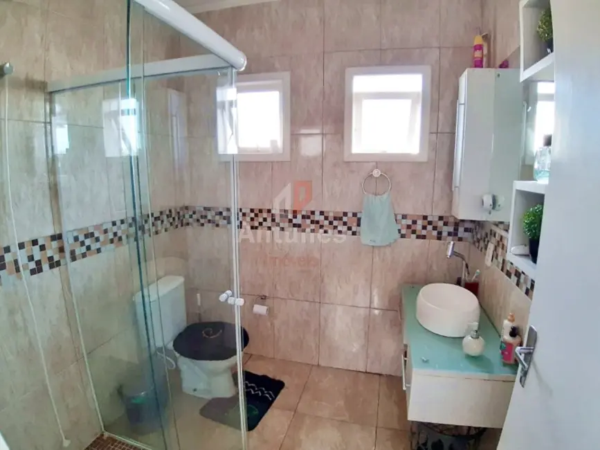 Foto 3 de Casa com 3 quartos à venda, 280m2 em Vila Fátima, Cachoeirinha - RS