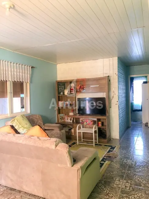 Casa com 3 quartos à venda, 110m2 em Vila Fátima, Cachoeirinha - RS - imagem 3 Foto 3 de Casa com 3 quartos à venda, 110m2 em Vila Fátima, Cachoeirinha - RS