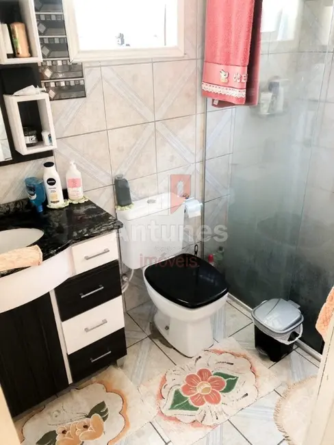 Casa com 3 quartos à venda, 110m2 em Vila Fátima, Cachoeirinha - RS - imagem 4 Foto 4 de Casa com 3 quartos à venda, 110m2 em Vila Fátima, Cachoeirinha - RS