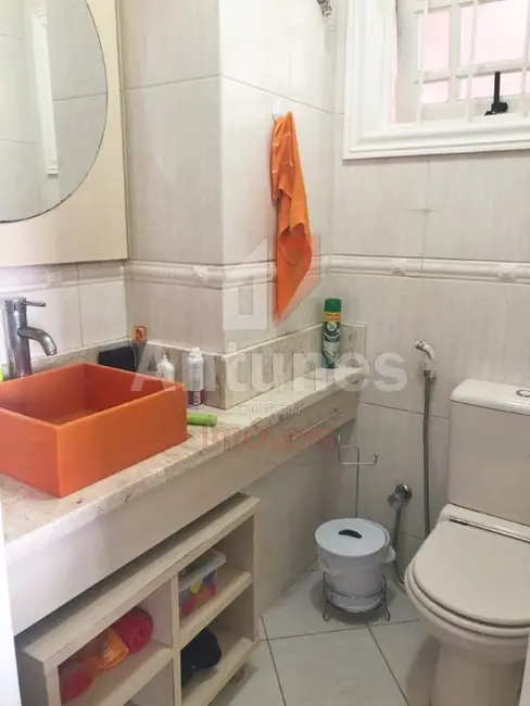 Foto 5 de Casa com 3 quartos à venda, 230m2 em Parque da Matriz, Cachoeirinha - RS