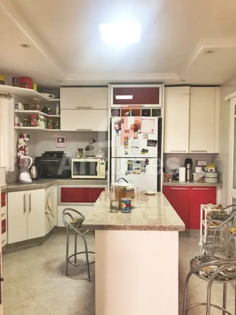 Foto 6 de Casa com 3 quartos à venda, 230m2 em Parque da Matriz, Cachoeirinha - RS