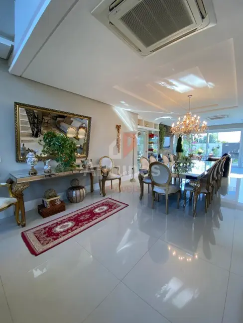 Foto 9 de Casa de Condomínio com 3 quartos à venda, 334m2 em Distrito Industrial, Cachoeirinha - RS