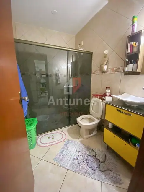 Casa com 2 quartos à venda, 98m2 em Vila Eunice Velha, Cachoeirinha - RS - imagem 4 Foto 4 de Casa com 2 quartos à venda, 98m2 em Vila Eunice Velha, Cachoeirinha - RS