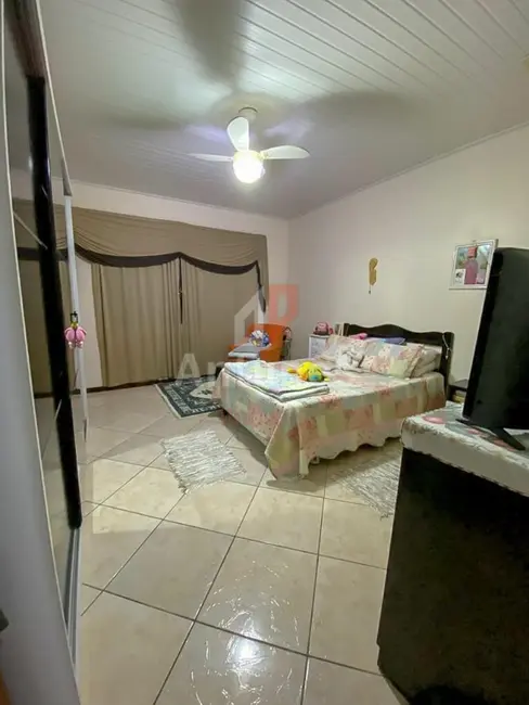 Casa com 2 quartos à venda, 98m2 em Vila Eunice Velha, Cachoeirinha - RS - imagem 8 Foto 8 de Casa com 2 quartos à venda, 98m2 em Vila Eunice Velha, Cachoeirinha - RS