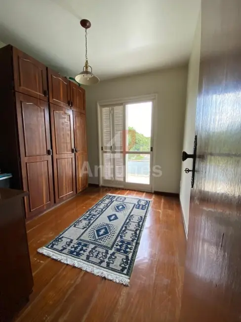 Foto 6 de Casa com 4 quartos à venda, 216m2 em Vila Imbui, Cachoeirinha - RS