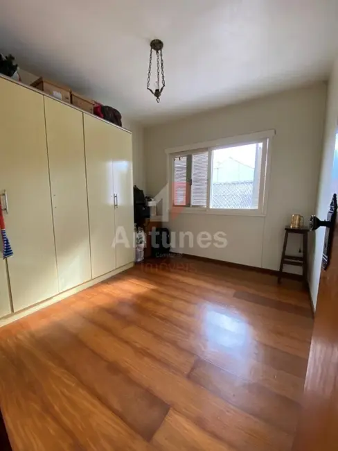 Foto 4 de Casa com 4 quartos à venda, 216m2 em Vila Imbui, Cachoeirinha - RS