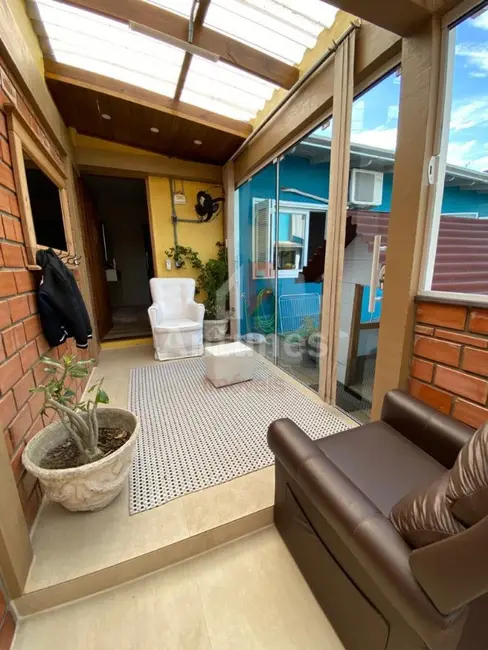 Casa com 4 quartos à venda, 219m2 em Vila Monte Carlo, Cachoeirinha - RS - imagem 8 Foto 8 de Casa com 4 quartos à venda, 219m2 em Vila Monte Carlo, Cachoeirinha - RS