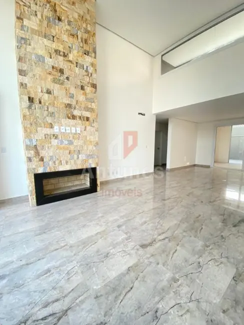 Foto 8 de Casa com 3 quartos à venda, 145m2 em Cachoeirinha - RS