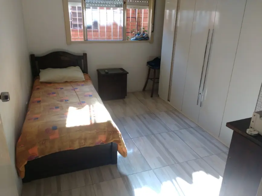 Casa com 3 quartos à venda, 200m2 em Vila Veranópolis, Cachoeirinha - RS - imagem 8 Foto 8 de Casa com 3 quartos à venda, 200m2 em Vila Veranópolis, Cachoeirinha - RS