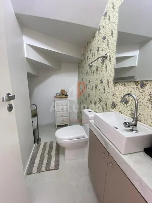 Foto 10 de Casa de Condomínio com 3 quartos à venda, 200m2 em Cachoeirinha - RS