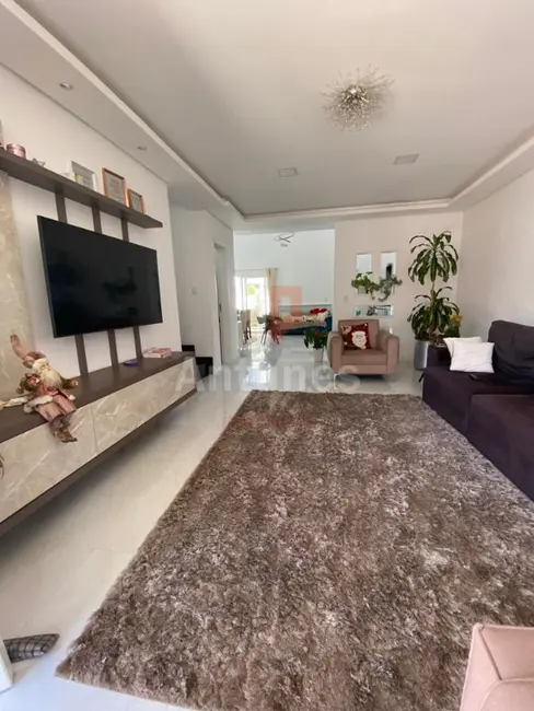 Foto 13 de Casa de Condomínio com 3 quartos à venda, 200m2 em Cachoeirinha - RS