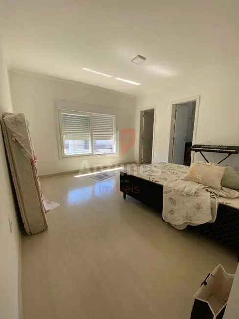 Foto 18 de Casa de Condomínio com 3 quartos à venda, 200m2 em Cachoeirinha - RS