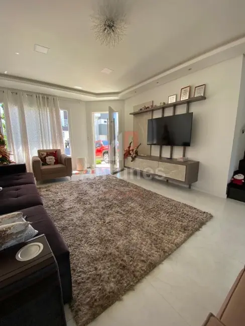 Foto 12 de Casa de Condomínio com 3 quartos à venda, 200m2 em Cachoeirinha - RS