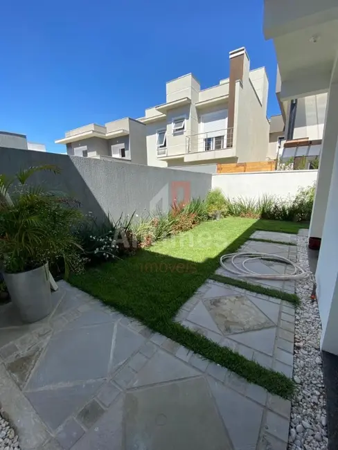 Foto 23 de Casa de Condomínio com 3 quartos à venda, 200m2 em Cachoeirinha - RS