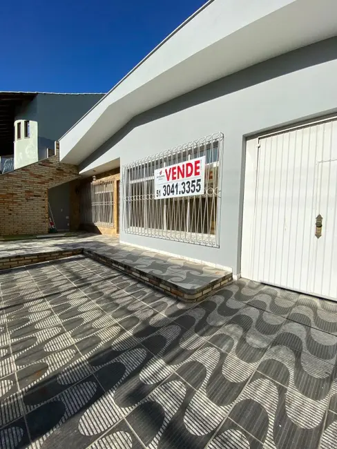 Foto 2 de Casa com 5 quartos à venda, 250m2 em Vila Eunice Nova, Cachoeirinha - RS