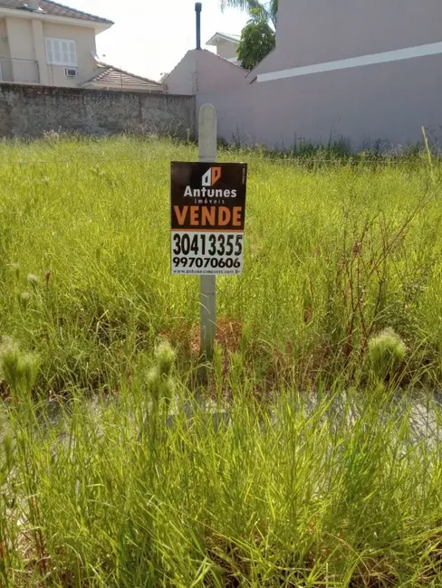 Foto 3 de Terreno / Lote à venda, 447m2 em Cachoeirinha - RS