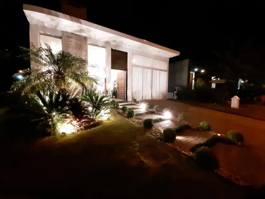 Foto 2 de Casa de Condomínio com 3 quartos à venda, 213m2 em Capao Da Canoa - RS