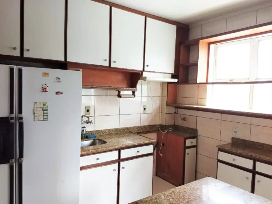 Apartamento com 2 quartos à venda, 194m2 em Petrópolis, Porto Alegre - RS - imagem 4 Foto 4 de Apartamento com 2 quartos à venda, 194m2 em Petrópolis, Porto Alegre - RS
