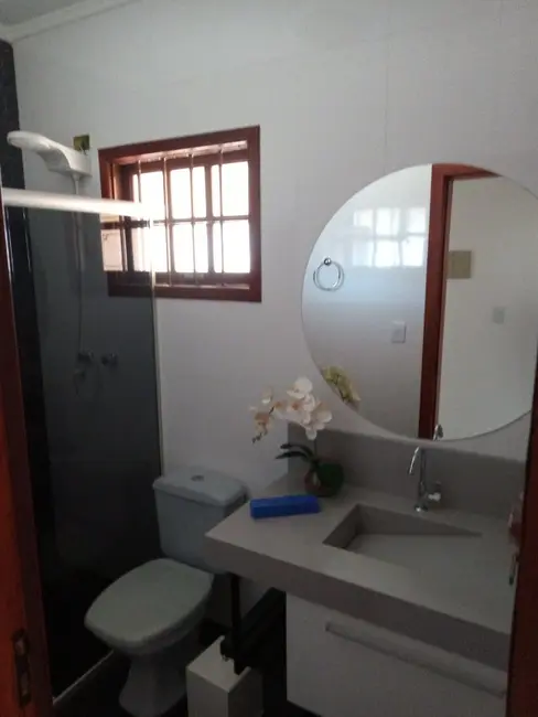 Foto 9 de Casa com 3 quartos à venda, 120m2 em Cachoeirinha - RS