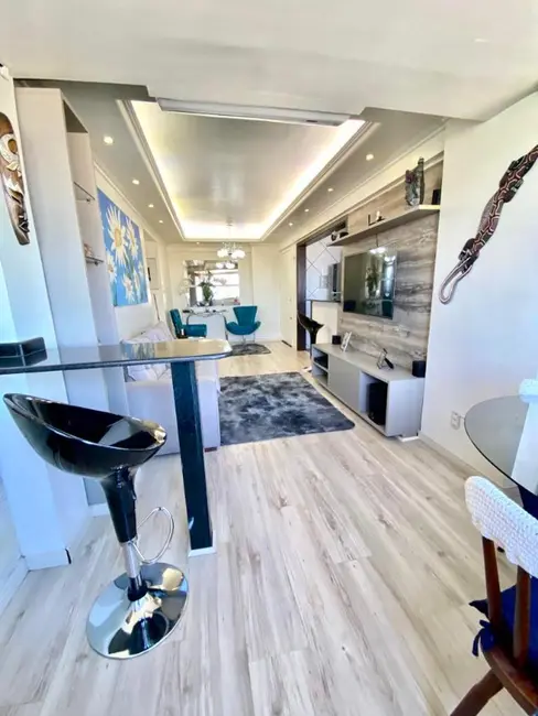 Foto 6 de Apartamento com 2 quartos à venda, 80m2 em Cachoeirinha - RS