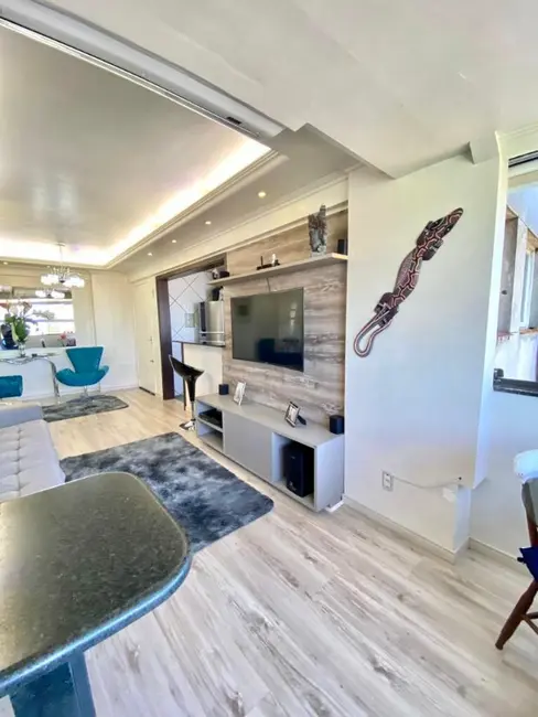 Foto 4 de Apartamento com 2 quartos à venda, 80m2 em Cachoeirinha - RS