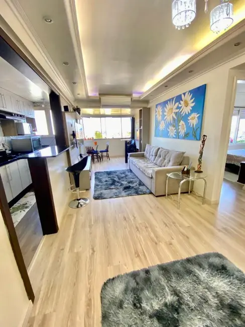 Foto 3 de Apartamento com 2 quartos à venda, 80m2 em Cachoeirinha - RS