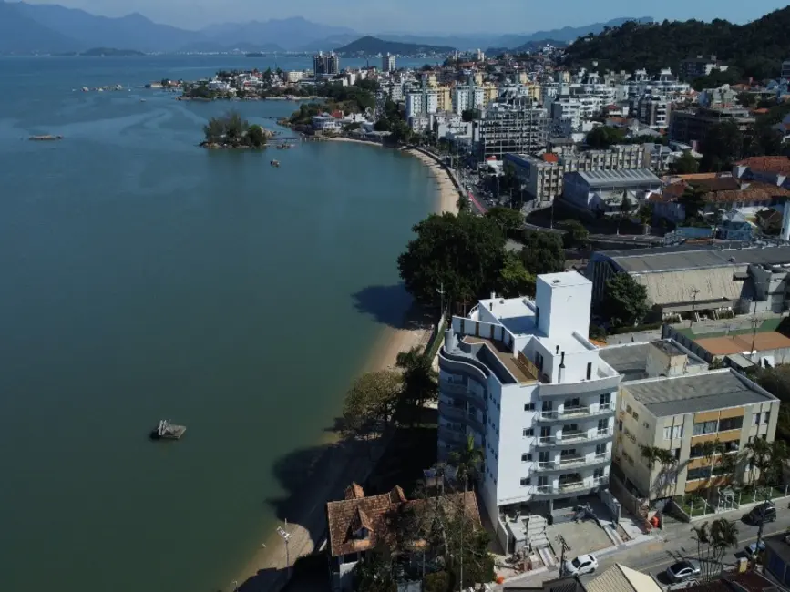 Apartamento com 3 quartos à venda, 125m2 em Coqueiros, Florianopolis - SC - imagem 3 Foto 3 de Apartamento com 3 quartos à venda, 125m2 em Coqueiros, Florianopolis - SC