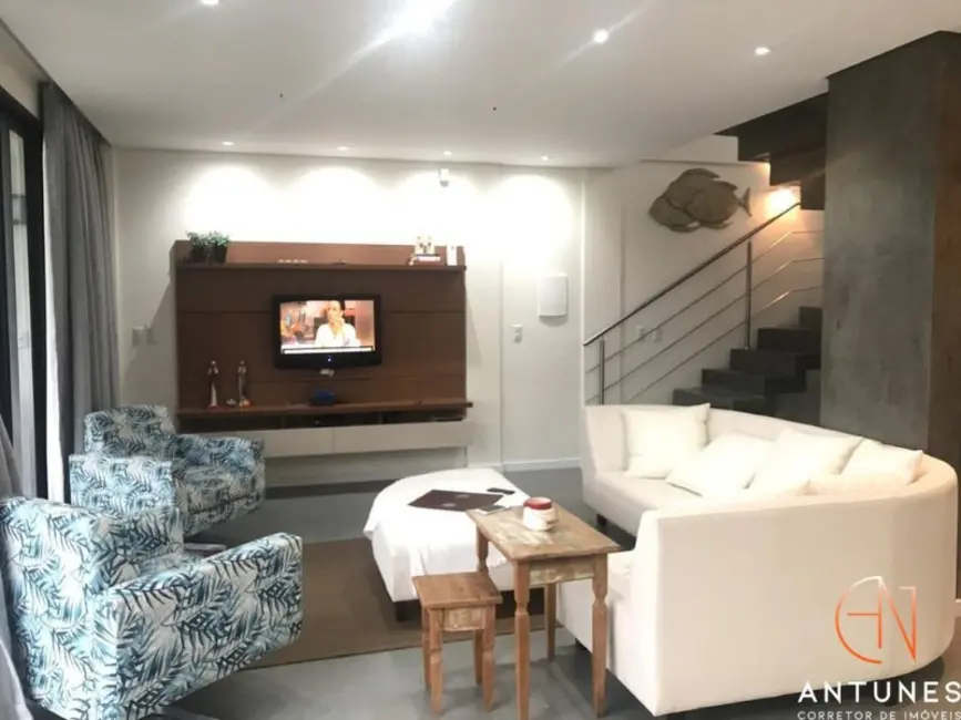 Foto 6 de Casa com 3 quartos à venda, 134m2 em Garopaba - SC