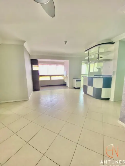 Apartamento com 3 quartos à venda, 100m2 em Estreito, Florianopolis - SC - imagem 3 Foto 3 de Apartamento com 3 quartos à venda, 100m2 em Estreito, Florianopolis - SC