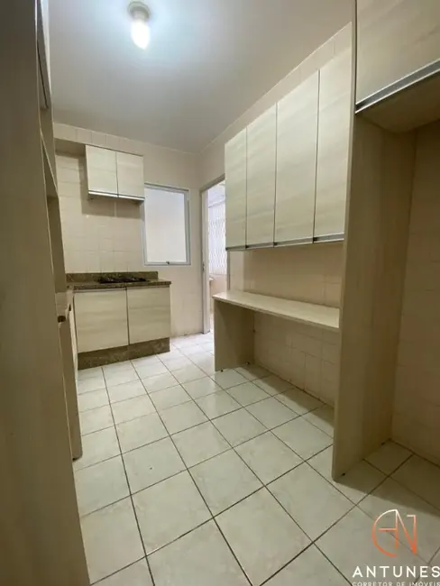 Apartamento com 3 quartos à venda, 98m2 em Centro, Florianopolis - SC - imagem 3 Foto 3 de Apartamento com 3 quartos à venda, 98m2 em Centro, Florianopolis - SC