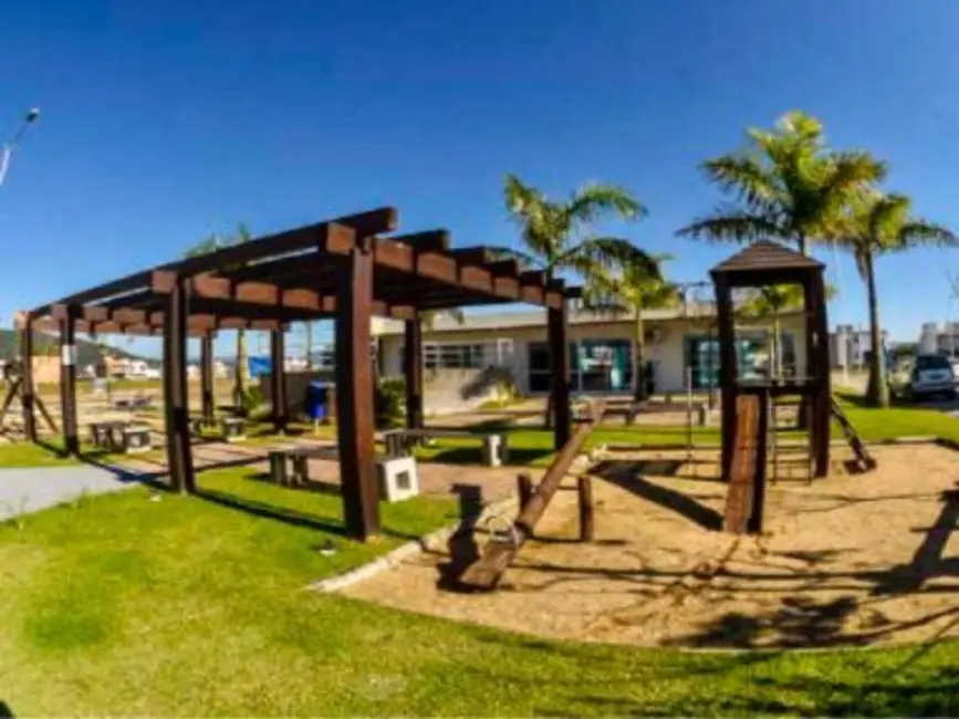 Foto 2 de Terreno / Lote à venda, 151m2 em Biguacu - SC