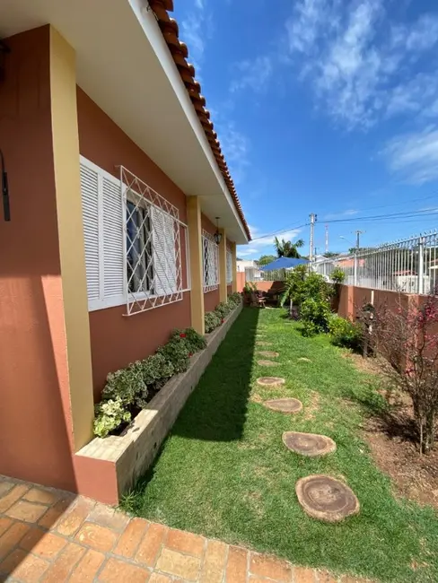 Foto 2 de Casa com 3 quartos à venda, 110m2 em Ipiranga, Sao Jose - SC