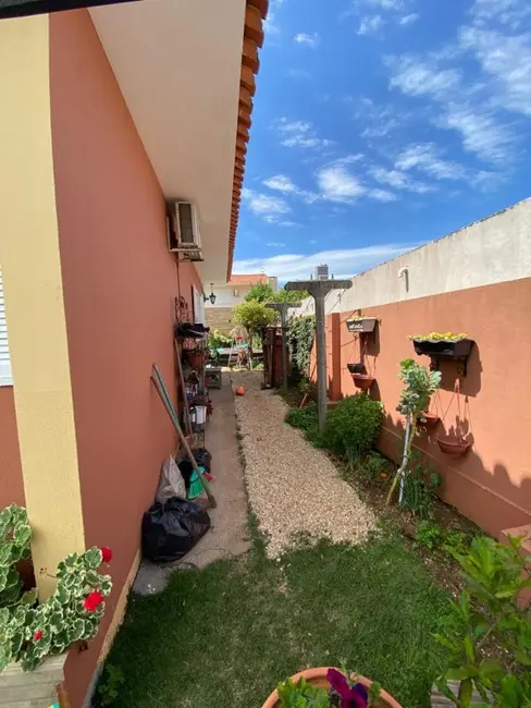Foto 5 de Casa com 3 quartos à venda, 110m2 em Ipiranga, Sao Jose - SC