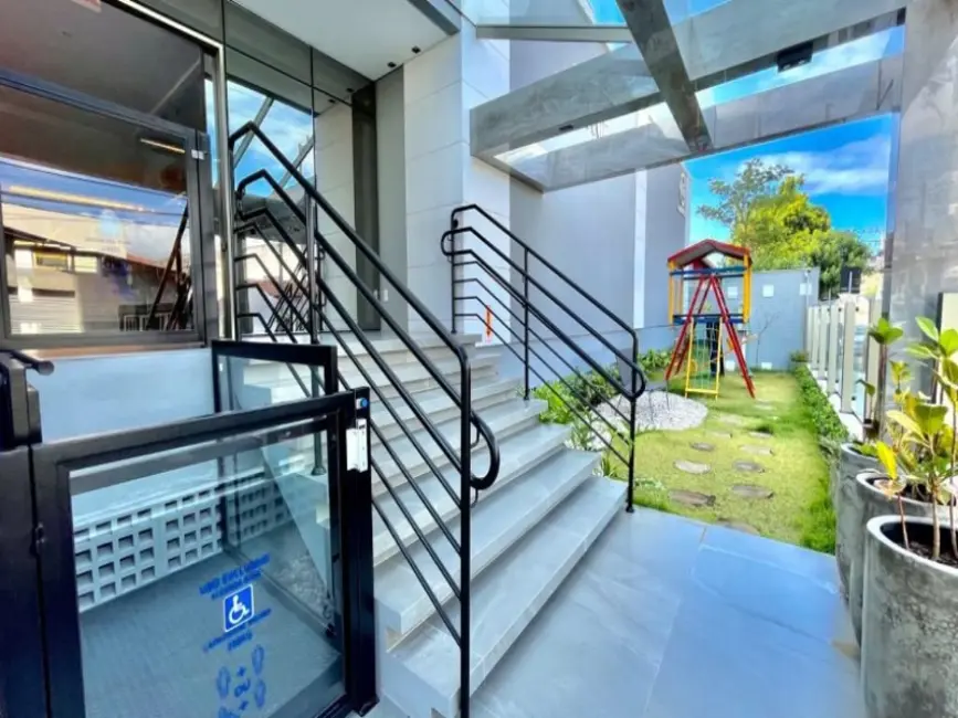 Apartamento com 3 quartos à venda, 216m2 em Barreiros, Sao Jose - SC - imagem 3 Foto 3 de Apartamento com 3 quartos à venda, 216m2 em Barreiros, Sao Jose - SC