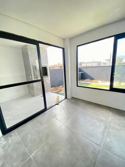 Casa de Condomínio com 3 quartos à venda, 140m2 em Gravatai - RS - imagem 6 Foto 6 de Casa de Condomínio com 3 quartos à venda, 140m2 em Gravatai - RS