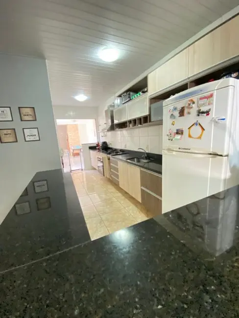 Casa de Condomínio com 3 quartos à venda, 120m2 em Cachoeirinha - RS - imagem 4 Foto 4 de Casa de Condomínio com 3 quartos à venda, 120m2 em Cachoeirinha - RS