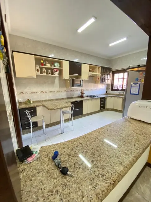 Foto 8 de Casa com 4 quartos à venda, 200m2 em Vila Cachoeirinha, Cachoeirinha - RS